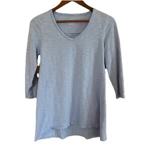 Chico's Women's 3/4 Sleeve “The Ultimate Tee” Light Blue V-neck Size 0 (small)